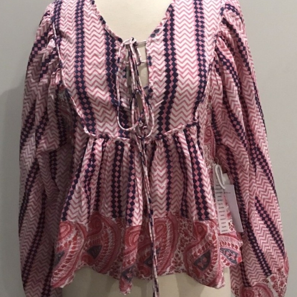 Chic Red and White Ruched Tie Front Blouse